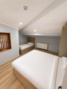 Ena Suites
