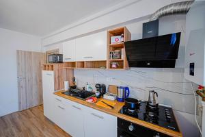 ChicStudio Full Kitchen AC Free Parking Popcorn