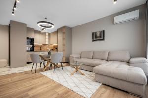 New Premium 1BR in Central Plovdiv w Terrace