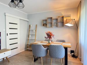 Apartament Brzeźno przy plaży, 2 sypialnie, 6 os - Comfy Apartments