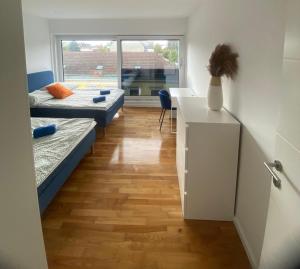 90 m2 Apartment with Balcony & Free Parking