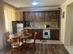 Argisht Palace 2-Bedroom Apartment with parking