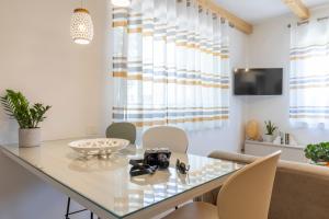 Pasithea House