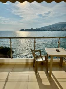 Sunset Apartment With Private Beach