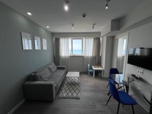 Sea View 1BR Alliance