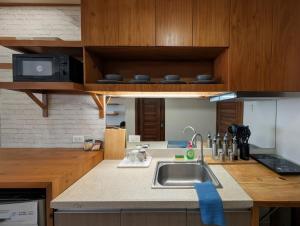 Cebu City Studio Unit, w Pool & Gym Access