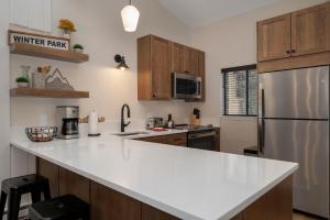 Beaver Village Unit #1934R