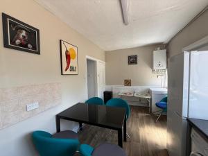 3Bed House Free Parking Contractors, Relocators & Families