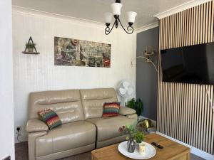 3Bed House Free Parking Contractors, Relocators & Families