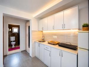 Apartments Leyla