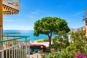 Casa Emma With Sea Glimpse Terrace - Happy Rentals