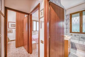 Annamarias House Beachfront - Happy Rentals