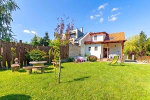 Lakeside Serenity House - Happy Rentals
