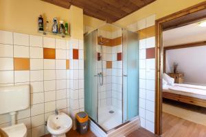 Lakeside Serenity House - Happy Rentals