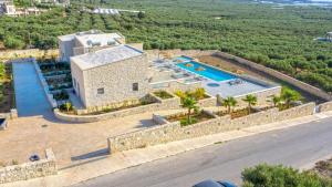 Liocampos Houses