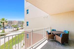 2nd Floor Picture-Perfect Condo On Okaloosa Island Waterfall Lazy River