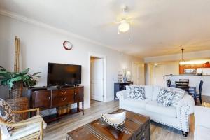 3rd Floor Welcoming Coastal Condo At Waterscape Playground 2 Hot Tubs