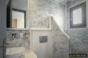 Premium Holiday Home for an Authentic Cycladic Escape, E02