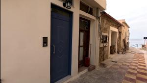 2 Seas brand new Apartment 20m from the Sea