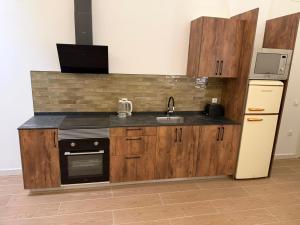 Santa Monica Boutique Apartments