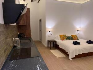 Santa Monica Boutique Apartments