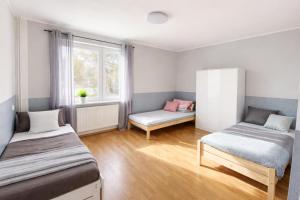 Budget Hostel - Easy Bus to Center