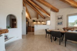 Discesa a mare - Lussuosa Villa a 180 sul Mare