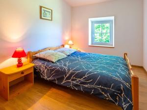 Gîte rénové au calme avec Parking privé et Wifi gratuit à Saint-Étienne-Lardeyrol - FR-1-582-332