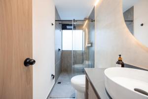 Apartamento 401, cerca al estadio, AC