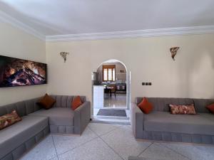 Tilougasse home and garden