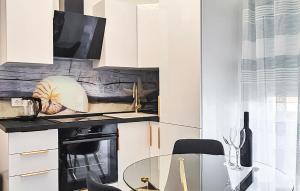 1 Bedroom Lovely Apartment In Rab Barbat