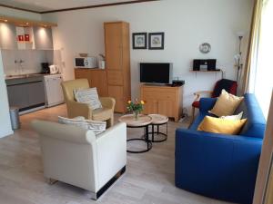 Apartment in Westkapelle with swimming pool