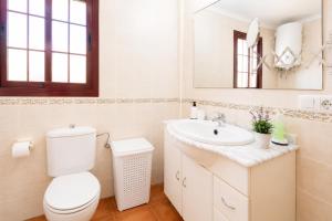 Club Salino Hideaway-Your Peaceful Retreat with Pool in Torrevieja