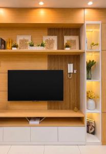 Modern Staycation near SM Mall of Asia Shore 3