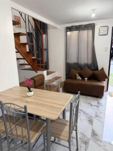 StayInCarCar