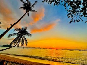Doublegem Beach Resort and Hotel