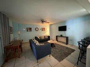 Flamboyanes Stays at Cataño 15 Beds, 8BR, 3BA