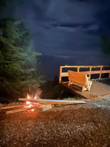 Glamping romántico entre montañas