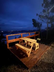 Glamping romántico entre montañas
