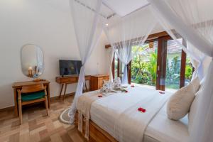 Insenja 4 Bedroom Private Villa & Resto Ubud
