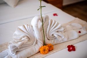 Insenja 4 Bedroom Private Villa & Resto Ubud