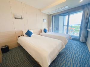 Hotel bridge Seogwipo