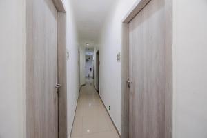 RedDoorz Near MRT Bendungan Hilir