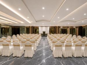 Hotel Aston Residency