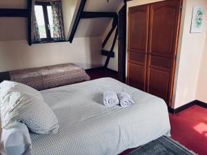 Maison des Cygnes on private property