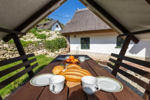 Klementinas Guest House - Happy Rentals