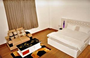 Hotel Aam Bagh & Jain Shikanji