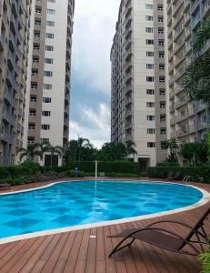 Oyeng s Place at South Residences