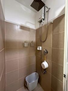 Oyeng s Place at South Residences