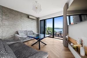 Lake Rental Pratum 20